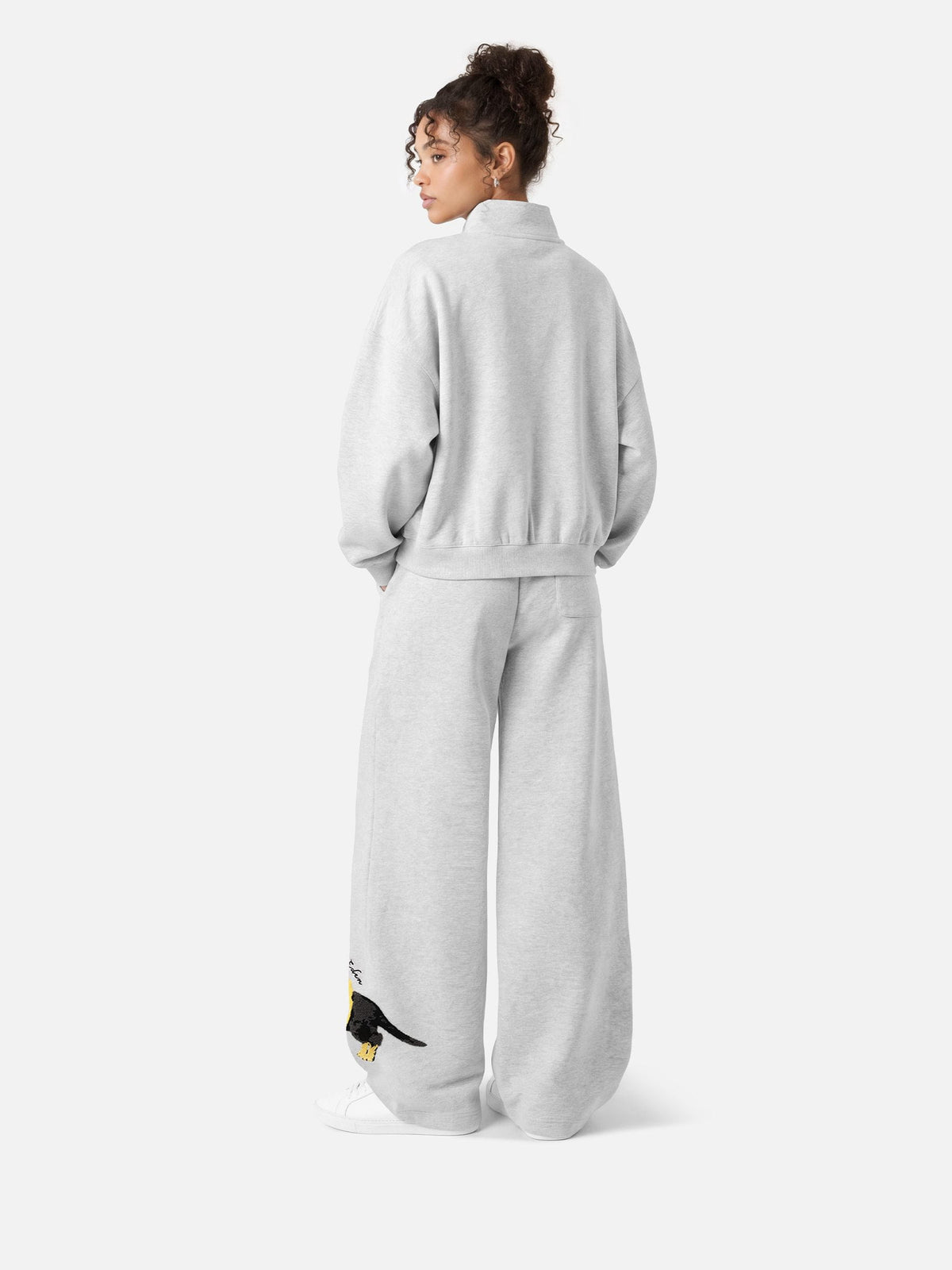Aelfric Eden Dachshund Embroidery Quarter-Zip Sweatshirt
