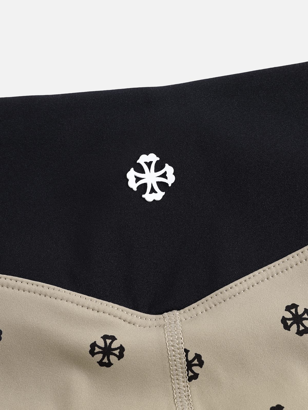 [Pre-Order] AERC Soft Logo Print Leggings